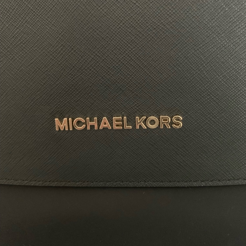 Michael Kors Bedford Zip Backpack - Black - Picture 3 of 8